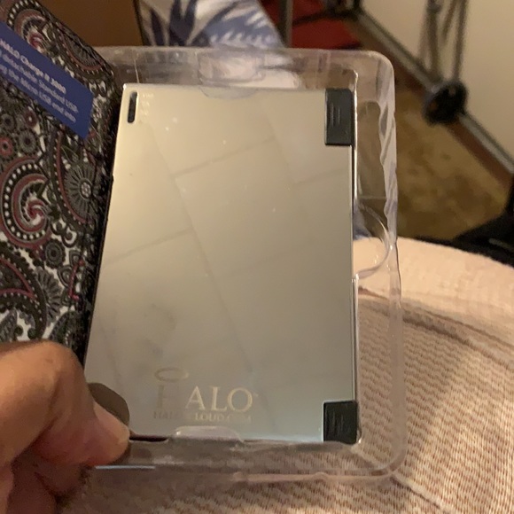 Slightly used external battery - Picture 4 of 5